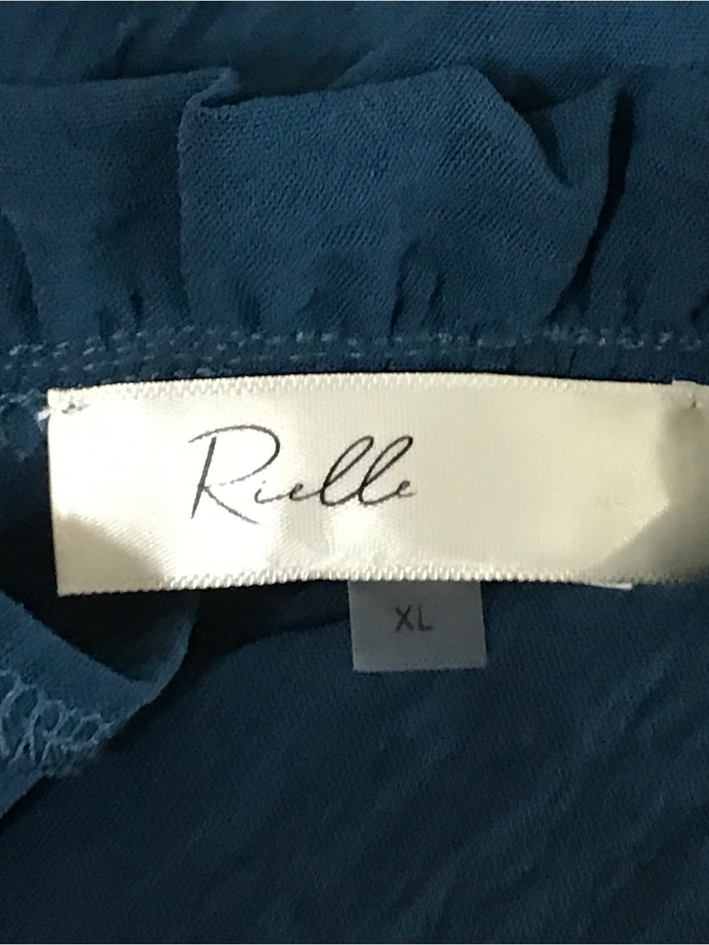 Women's Rielle Ruffled Neck Sleeveless Top - Picture 5 of 7